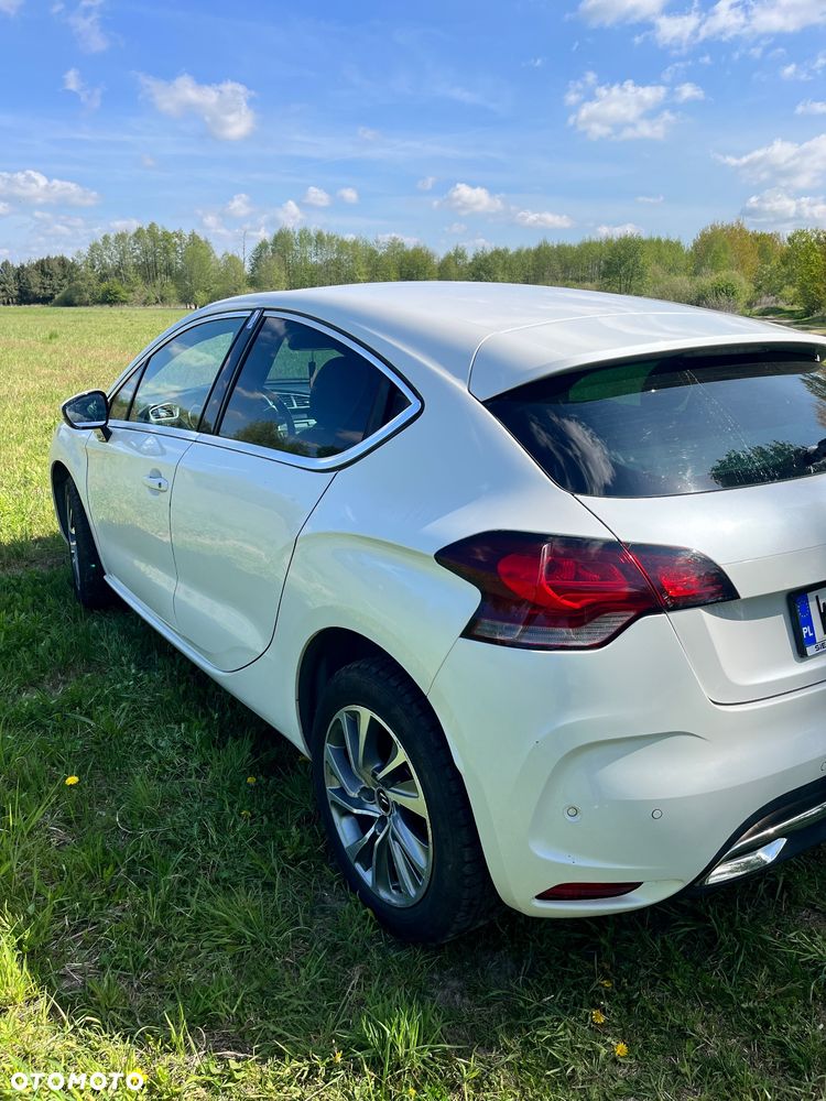 Citroën DS4 1.6 e-HDi SoChic MCP - 5