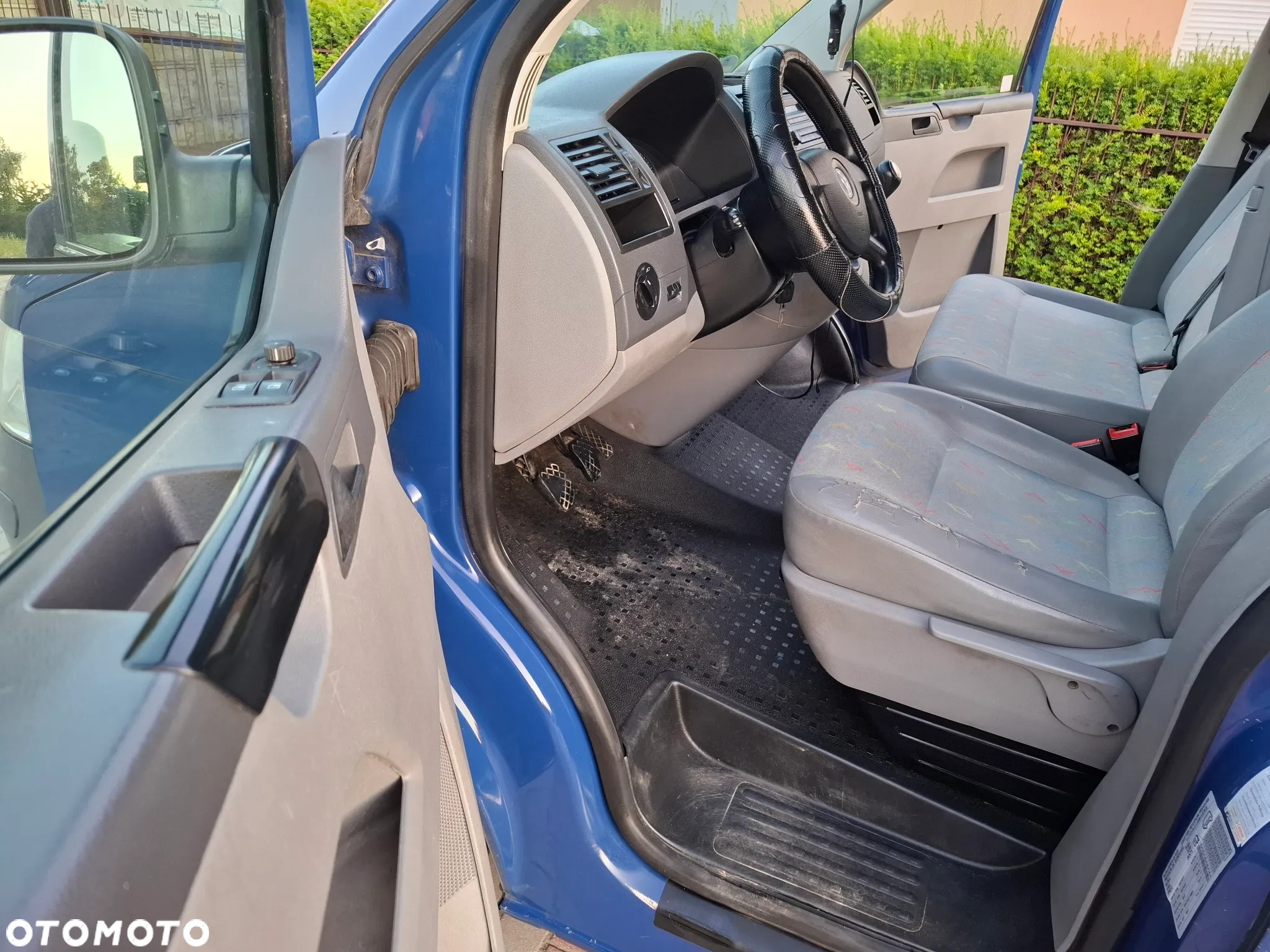 Volkswagen Transporter T5 TDI L2H1 - 37