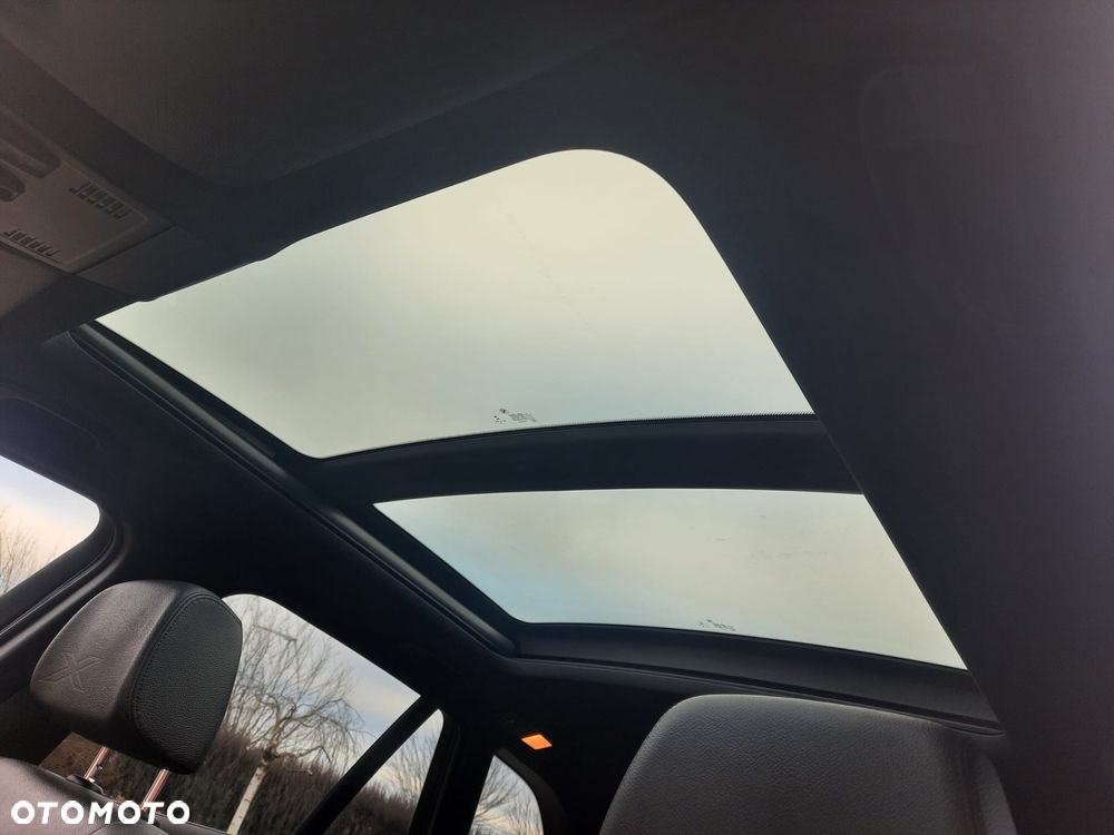 BMW X1 sDrive20d xLine - 27