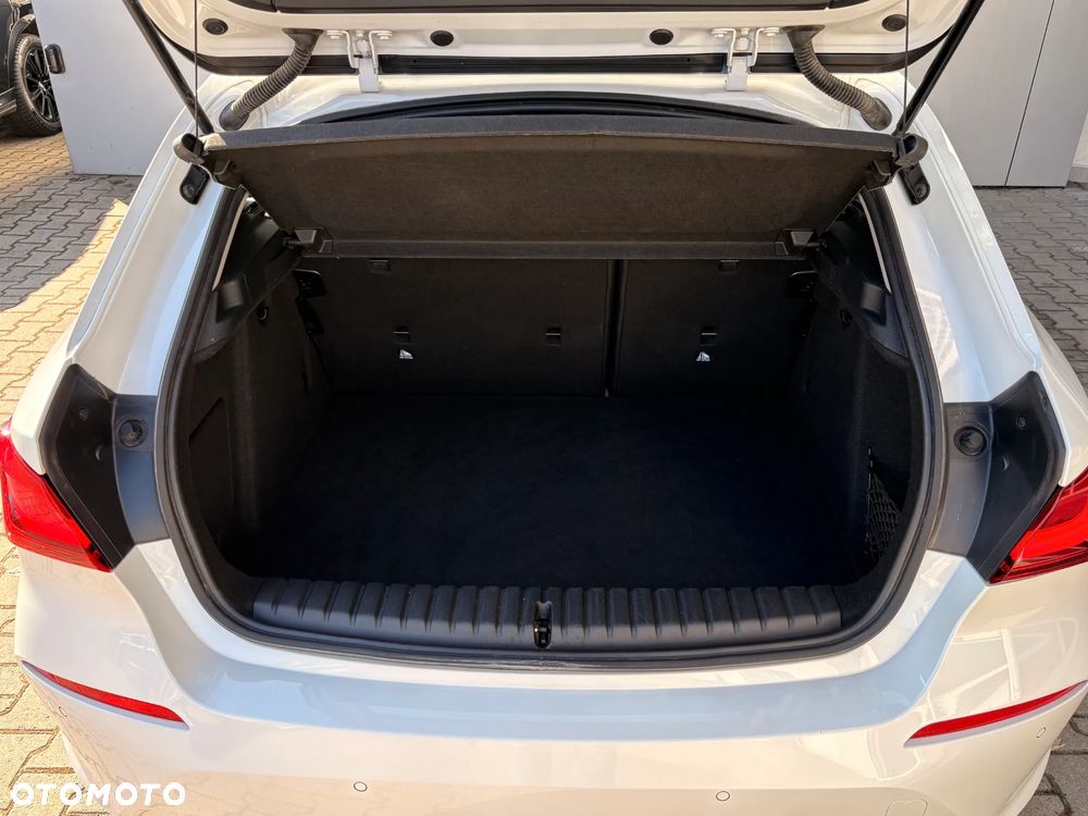 BMW Seria 1 118i Advantage - 23