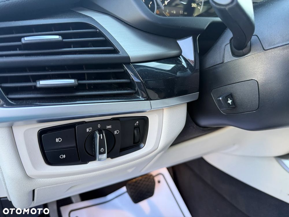 BMW X6 xDrive50i - 8