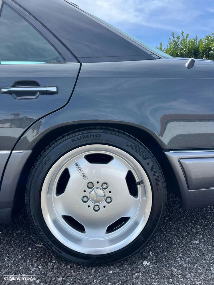 Mercedes-Benz E 280 Classic - 15