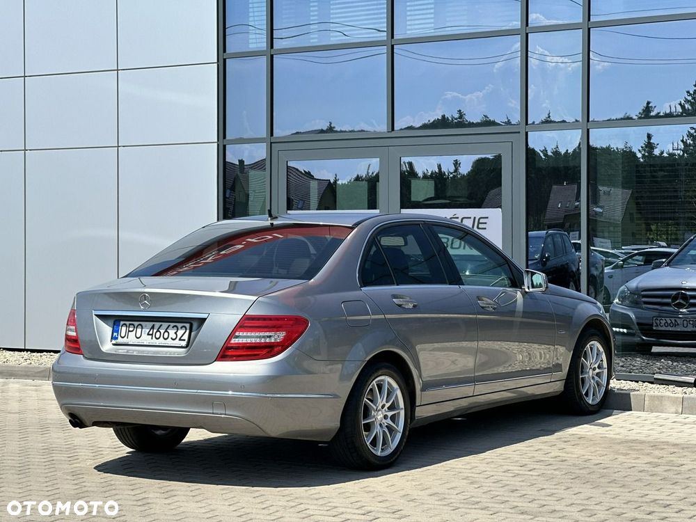 Mercedes-Benz Klasa C 180 BlueEFFICIENCY Avantgarde - 8