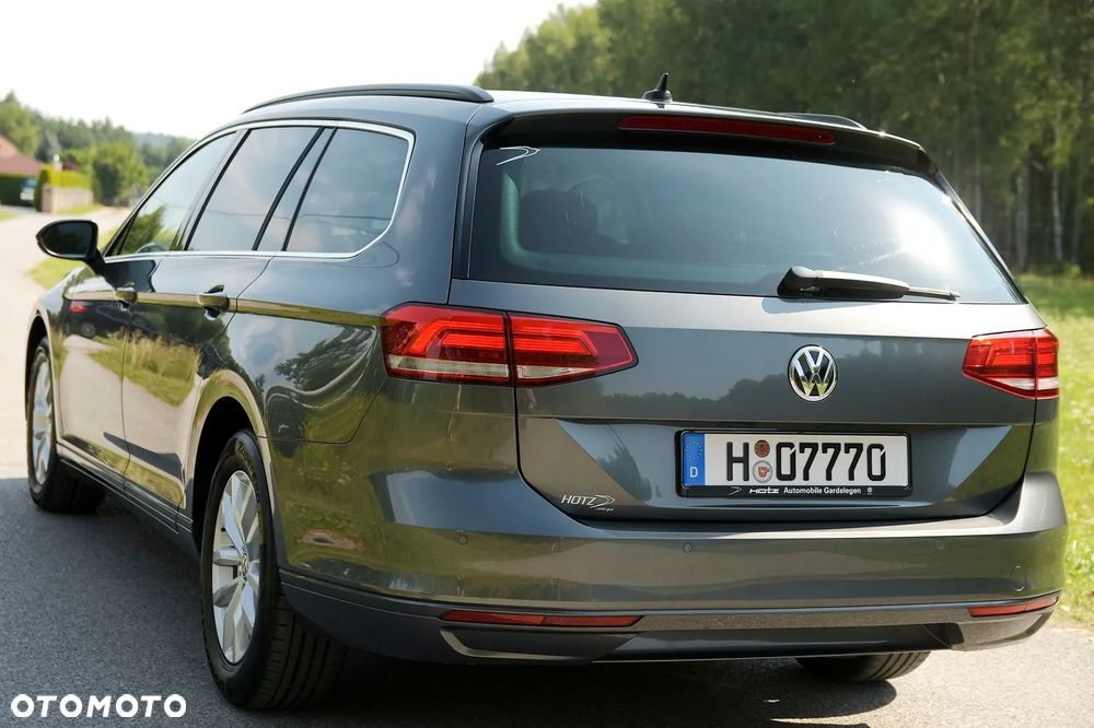 Volkswagen Passat - 7