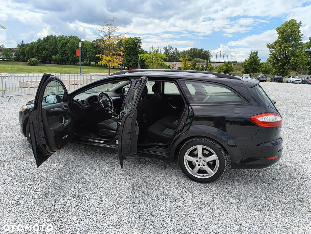 Ford Mondeo 2.2 TDCi Trend - 10