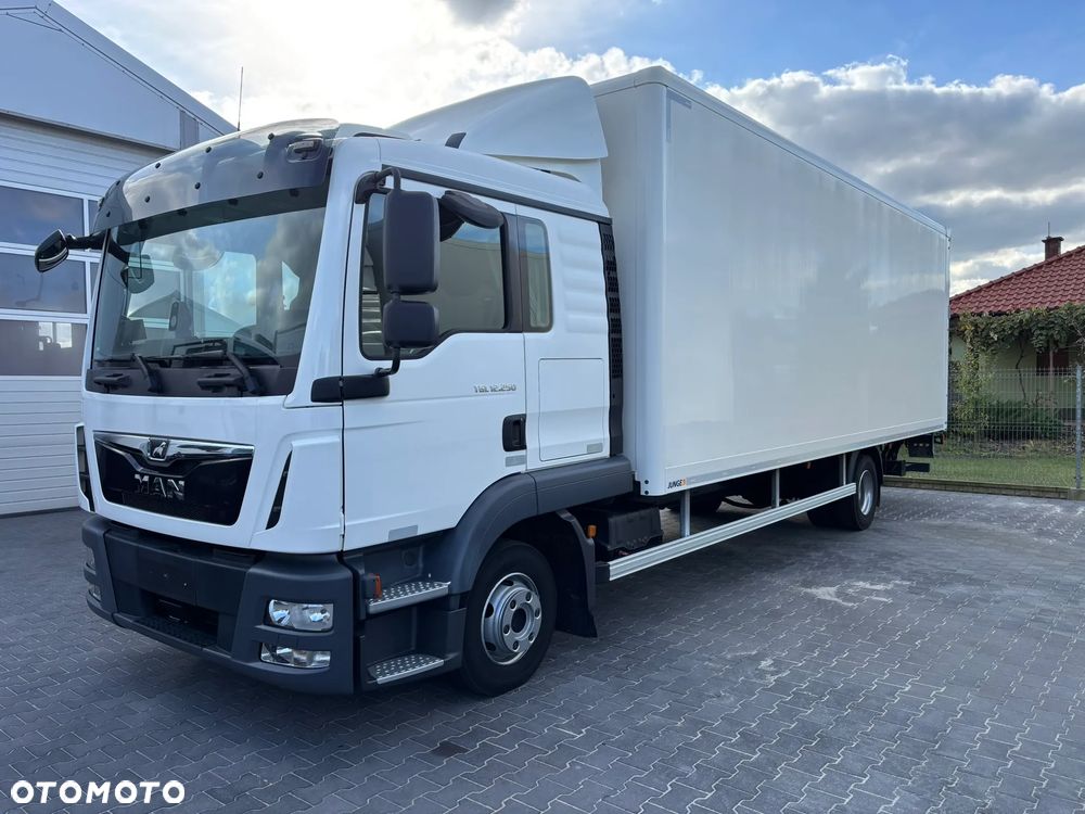 MAN TGL 12.250 Kontener Dł 7,25 m 18 Palet Kabina Sypialna