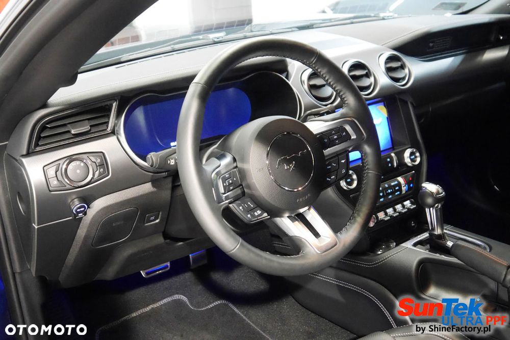 Ford Mustang - 10