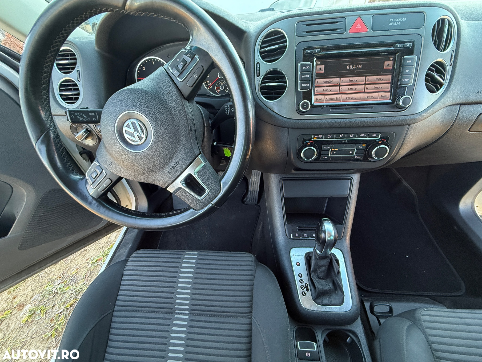 Volkswagen Tiguan 2.0 TDI 4Motion DSG Sport & Style - 6