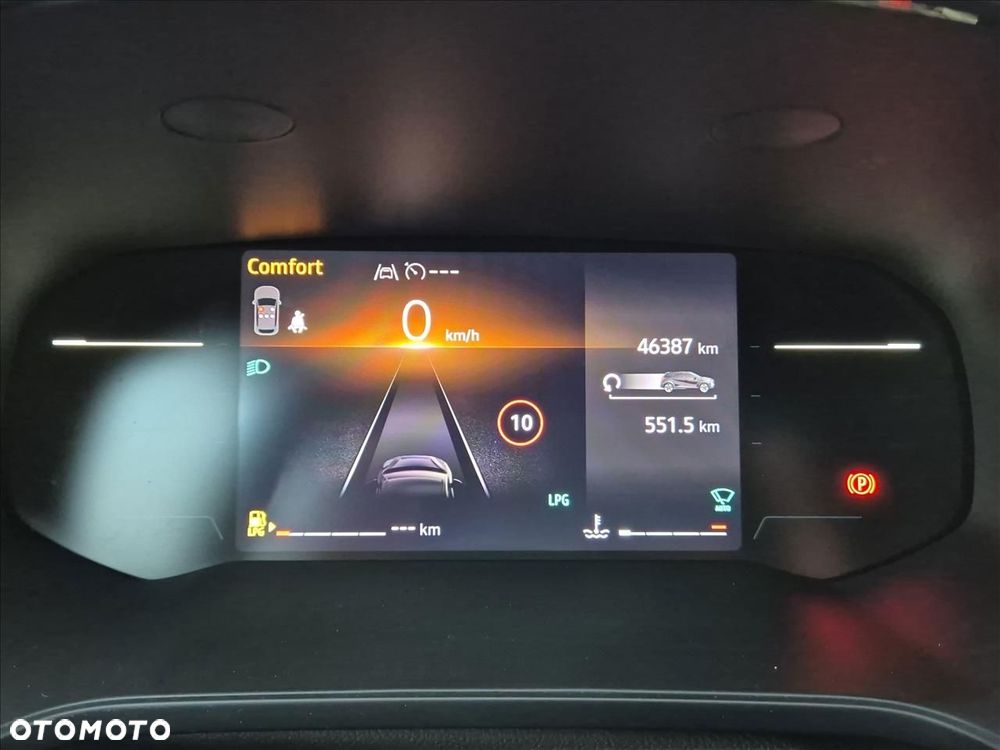 Renault Captur - 17