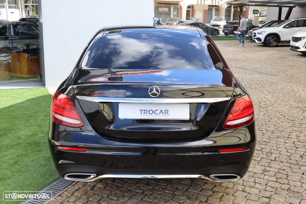 Mercedes-Benz E 220 d 9G-TRONIC AMG Line - 9