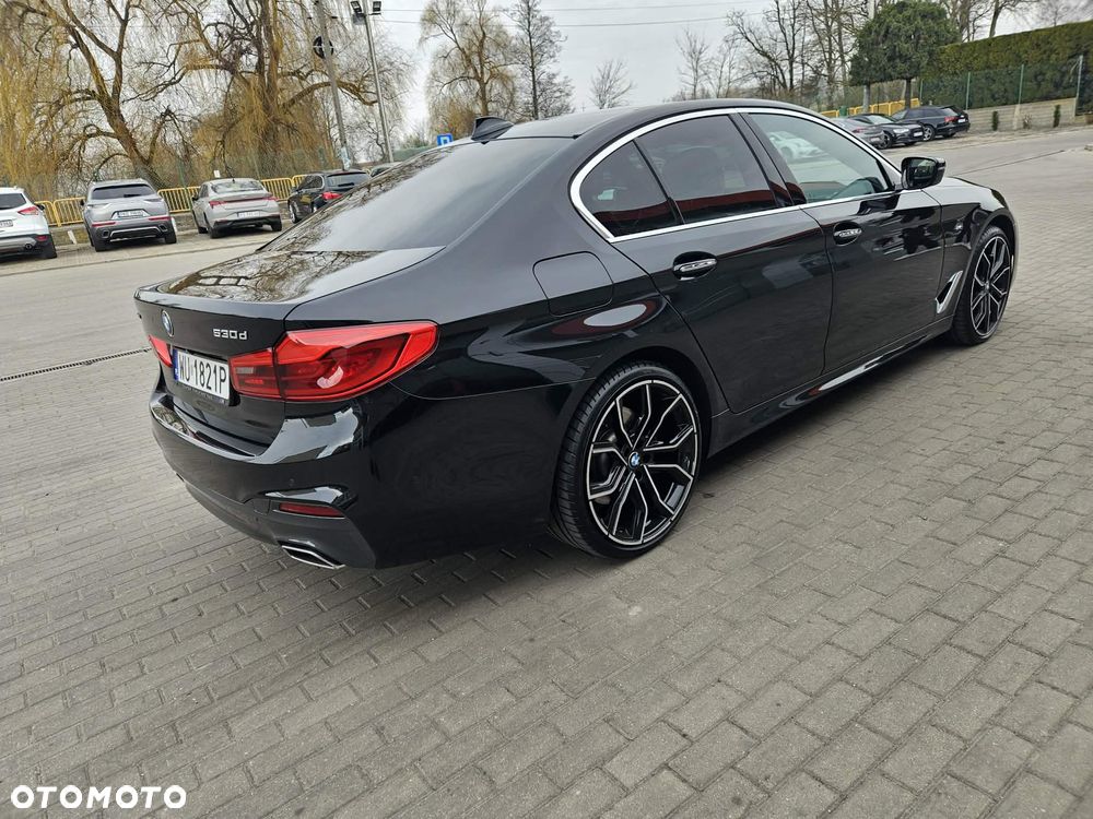 BMW Seria 5 530d xDrive Sport - 4