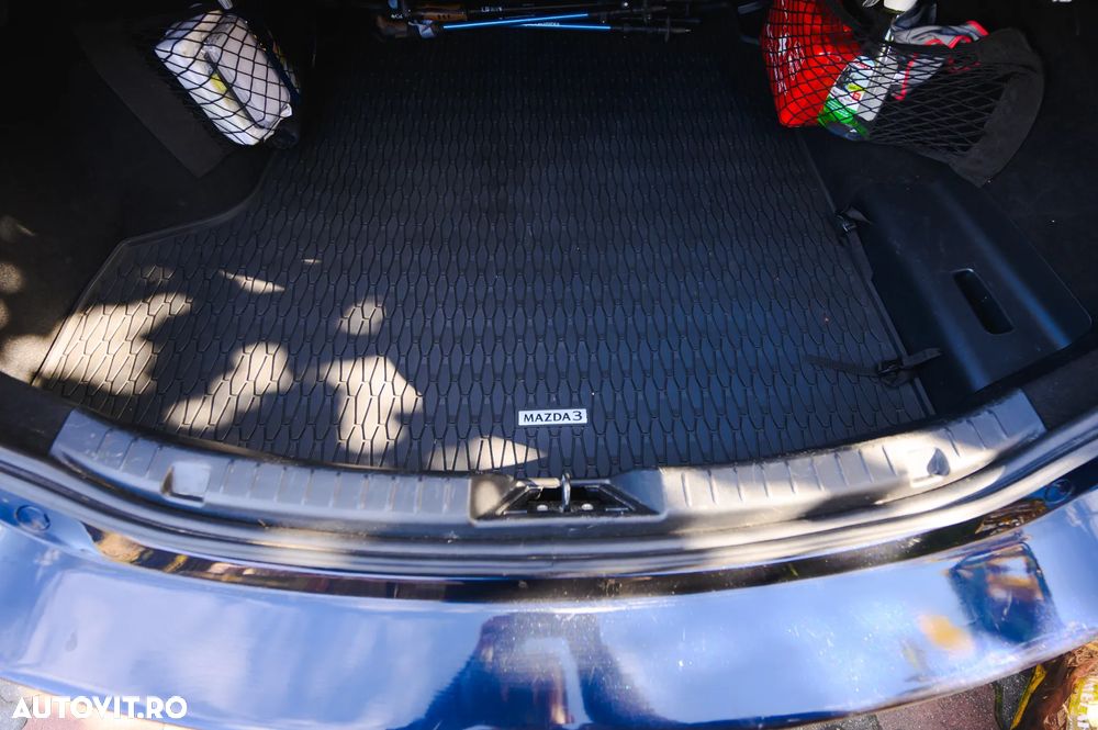 Mazda 3 e-SKYACTIV-G 2.0 M HYBRID DRIVE SELECTION - 29