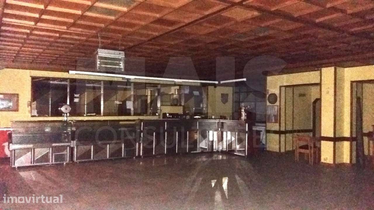 Loja 200m2 para serviços em Corroios - Grande imagem: 5/10