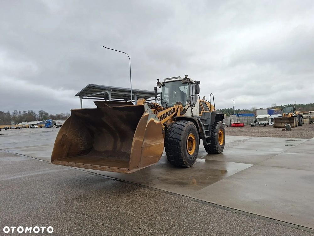 Liebherr L580 - 8