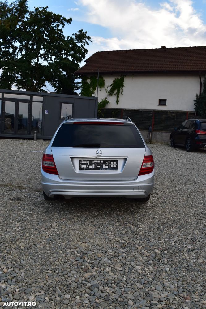 Mercedes-Benz C - 6