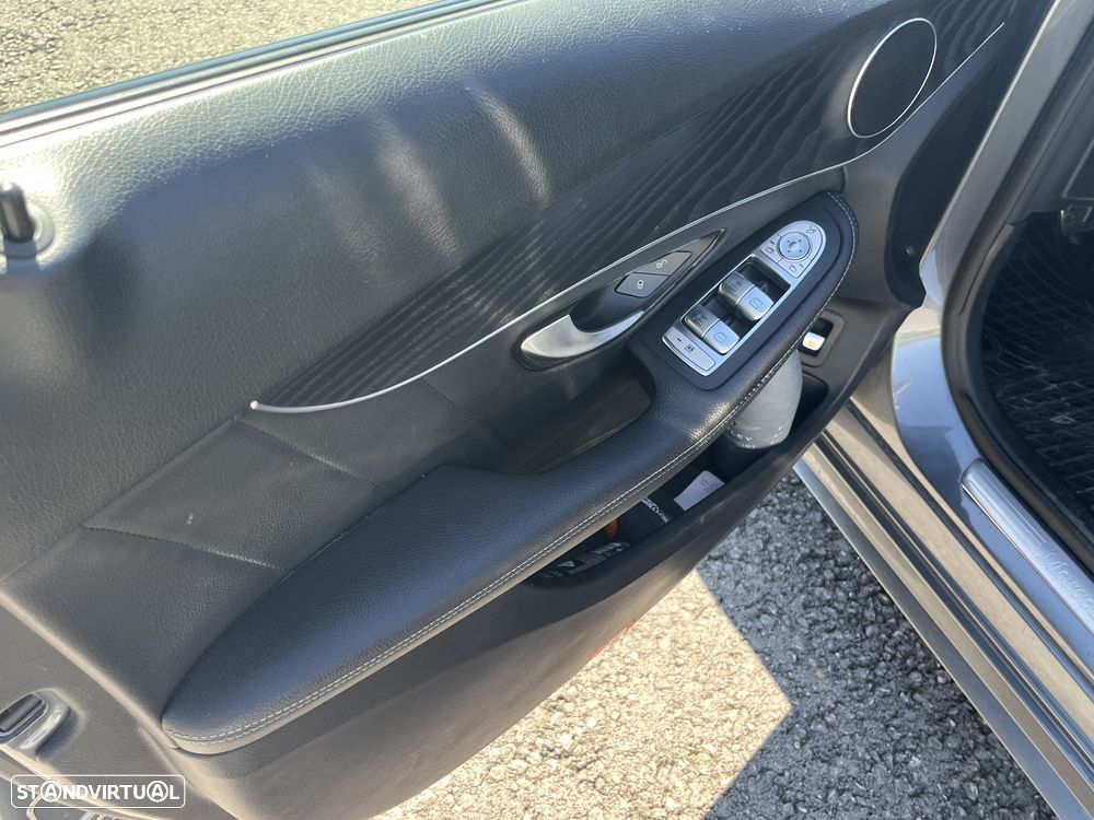 Mercedes-Benz C 300 - 11