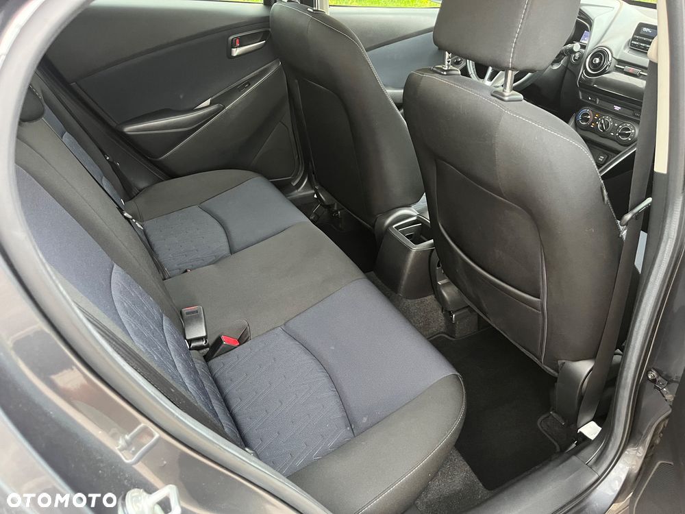 Mazda 2 - 9