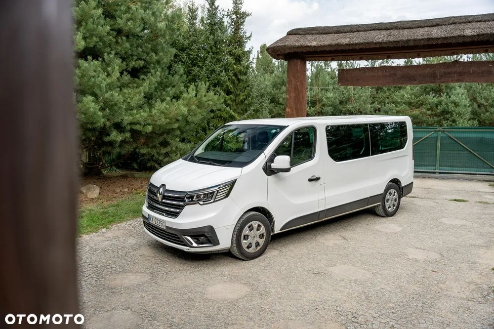 Renault Trafic Grand 2.0 dCi - 18