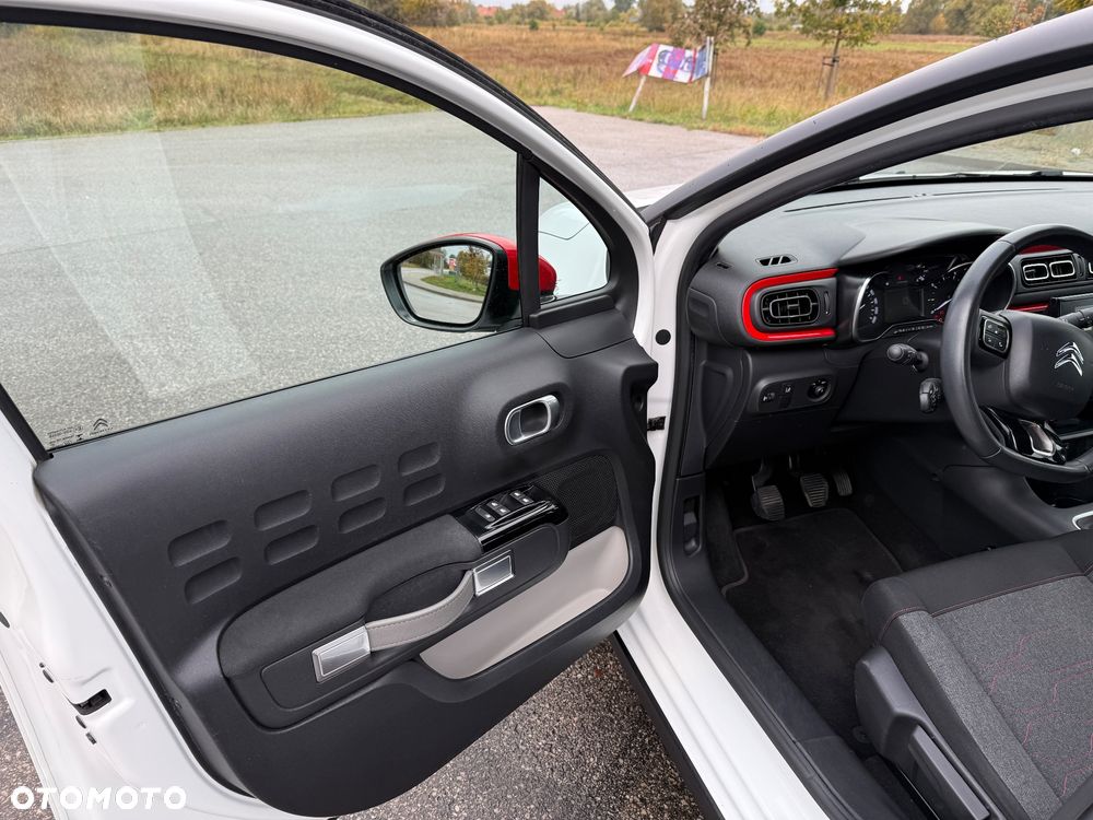 Citroën C3 1.2 PureTech Shine S&S - 11