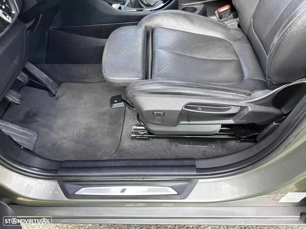 BMW 218 Active Tourer d Line Sport - 43