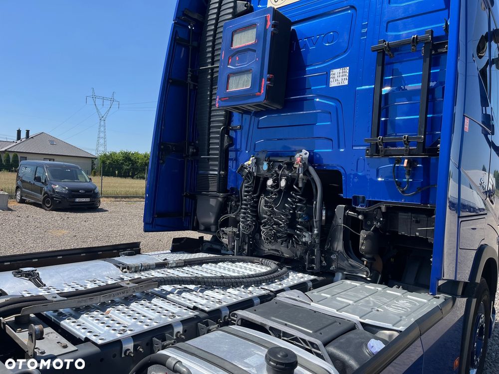 Volvo FH540 XL/ FULL ADR/BOGATA OPCJA/ AIR INTEGRAL/ALCOA/ KLIMA POSTOJOWA - 6