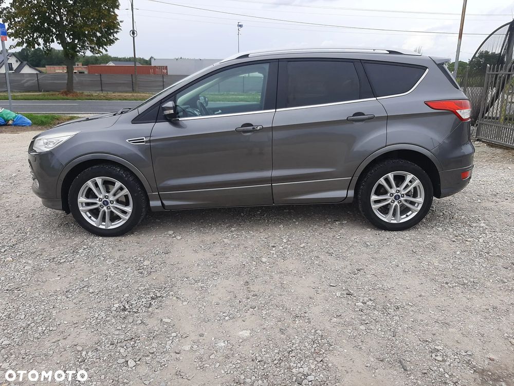 Ford Kuga 2.0 TDCi 2x4 Titanium - 8