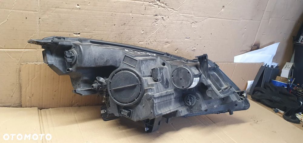 Lampa lewy przód przednia lewa Opel Zafira C UK 39009023 - 8
