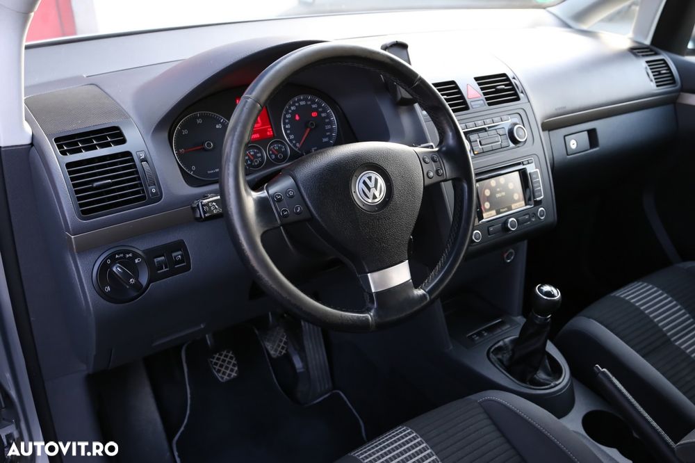 Volkswagen Touran 1.9 TDI DPF Highline - 18