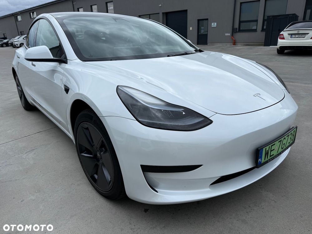 Tesla Model 3 - 9