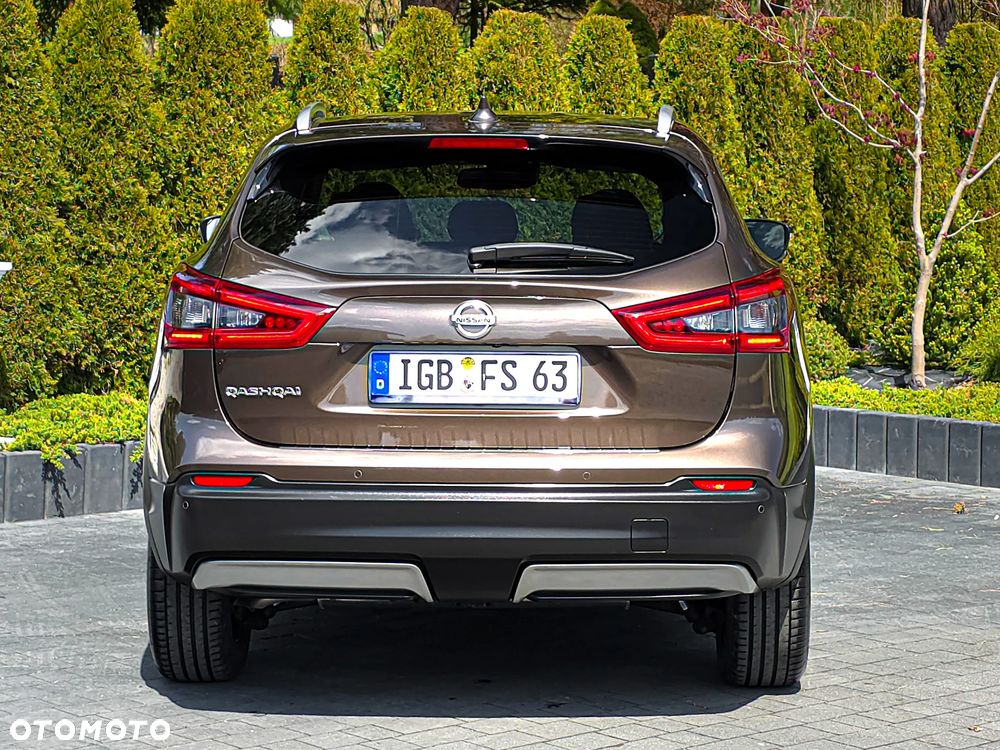 Nissan Qashqai 1.6 DIG-T Tekna+ - 10