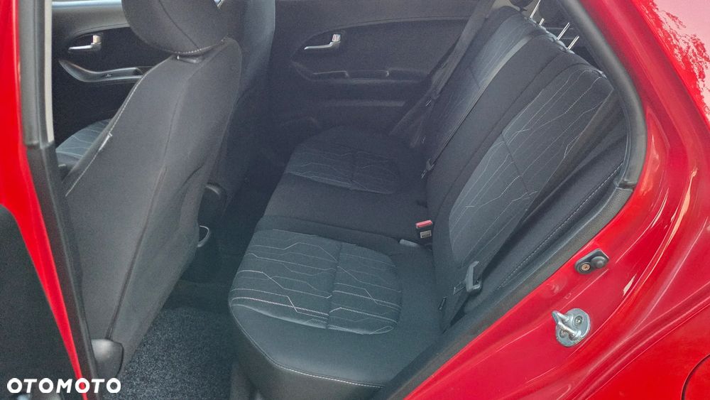 Kia Picanto 1.0 ISG UEFA EURO 2016 - 10