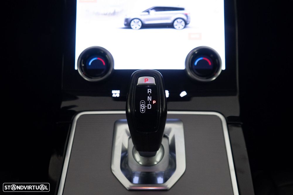 Land Rover Range Rover Evoque 1.5 P300e AWD Auto - 29