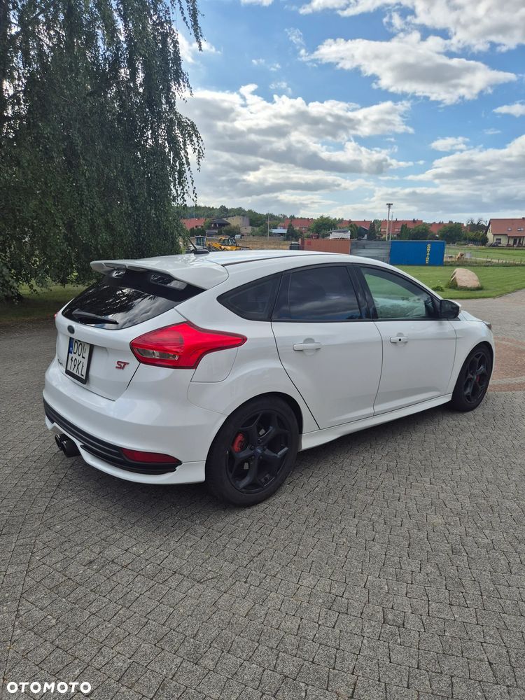 Ford Focus 2.0 EcoBoost ST - 1