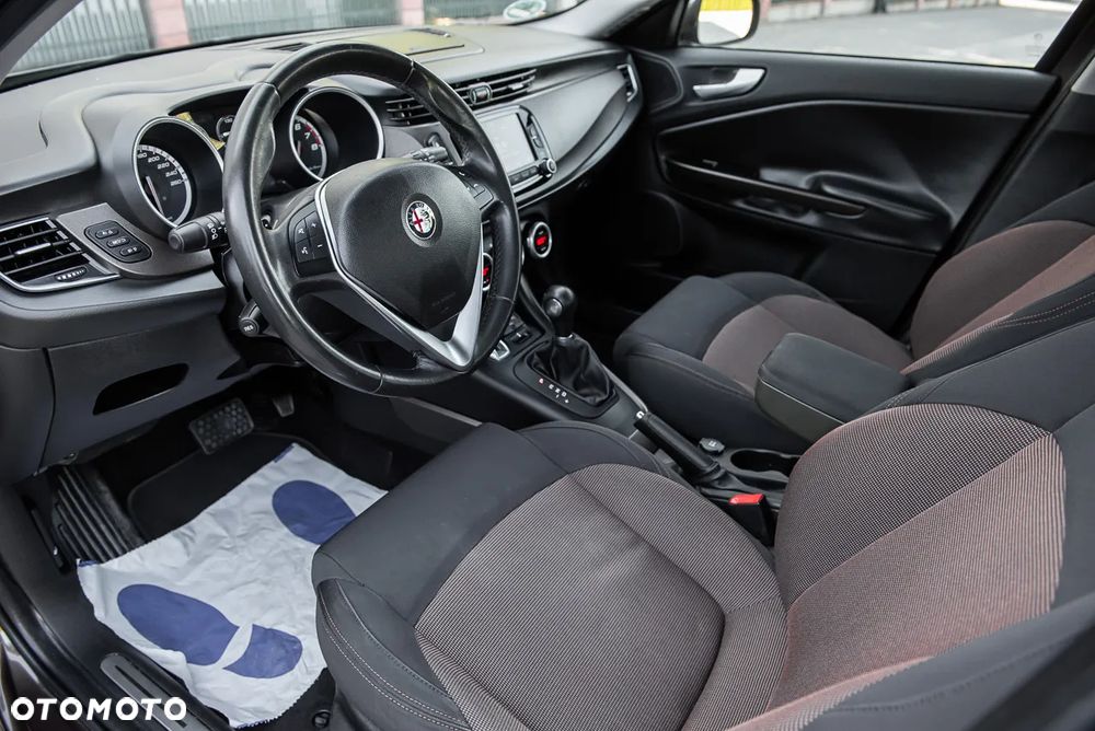 Alfa Romeo Giulietta ver-1-6-jtdm-progression - 15