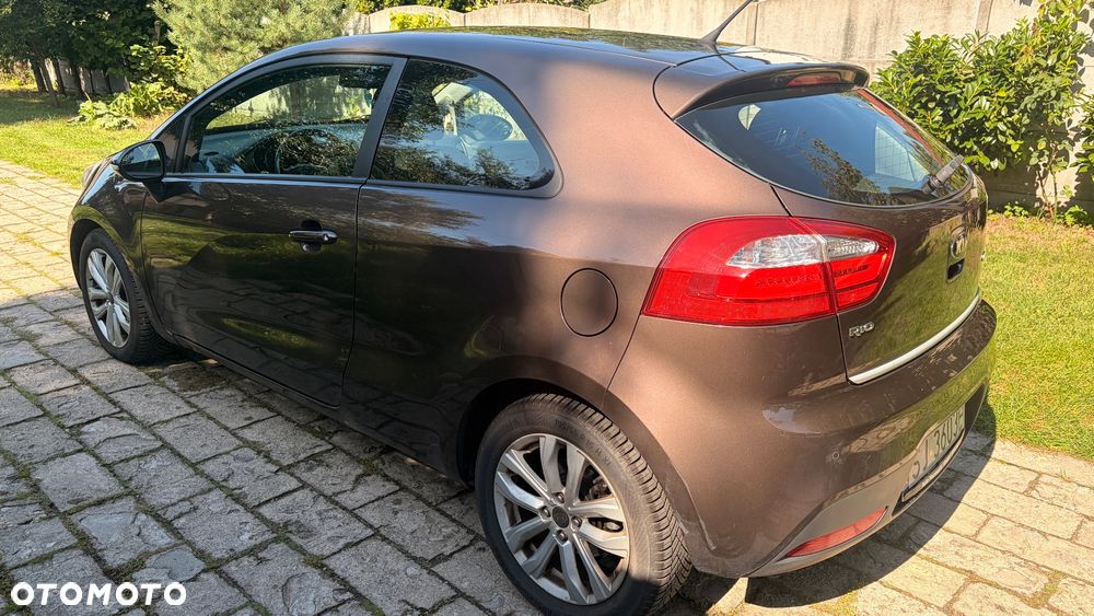 Kia Rio 1.1 crdi M - 6