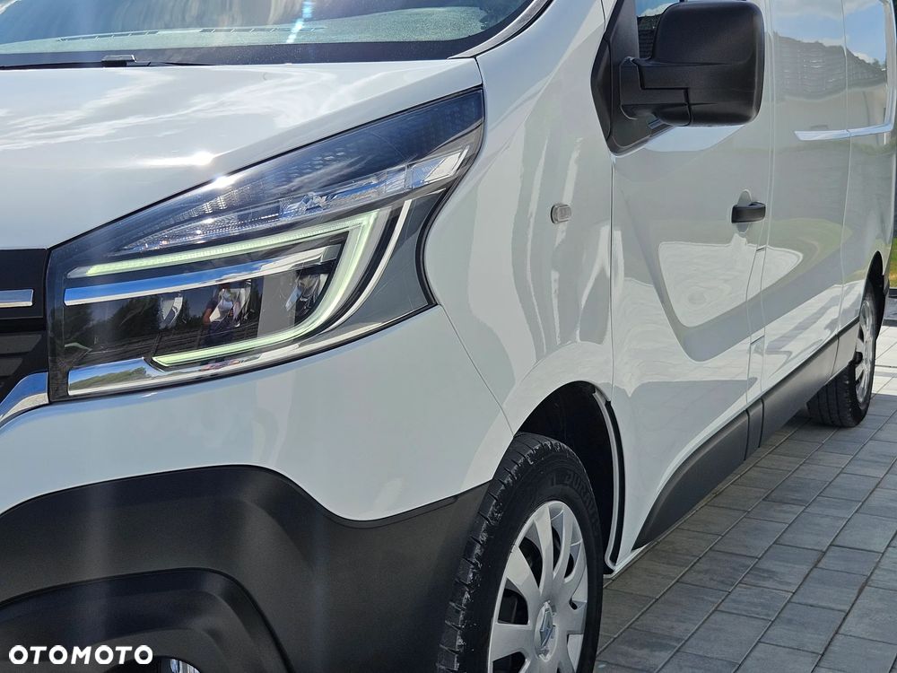 Renault TRAFIC L2H1 Long Chłodnia Mroźnia 62tyś km SalonPL - 16