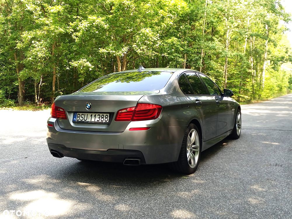 BMW Seria 5 550i xDrive Sport-Aut - 6