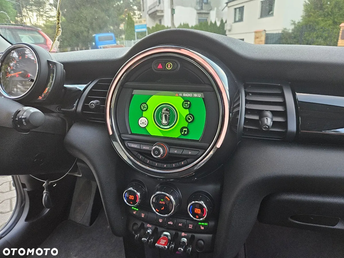 MINI Cooper Seven Chili - 9