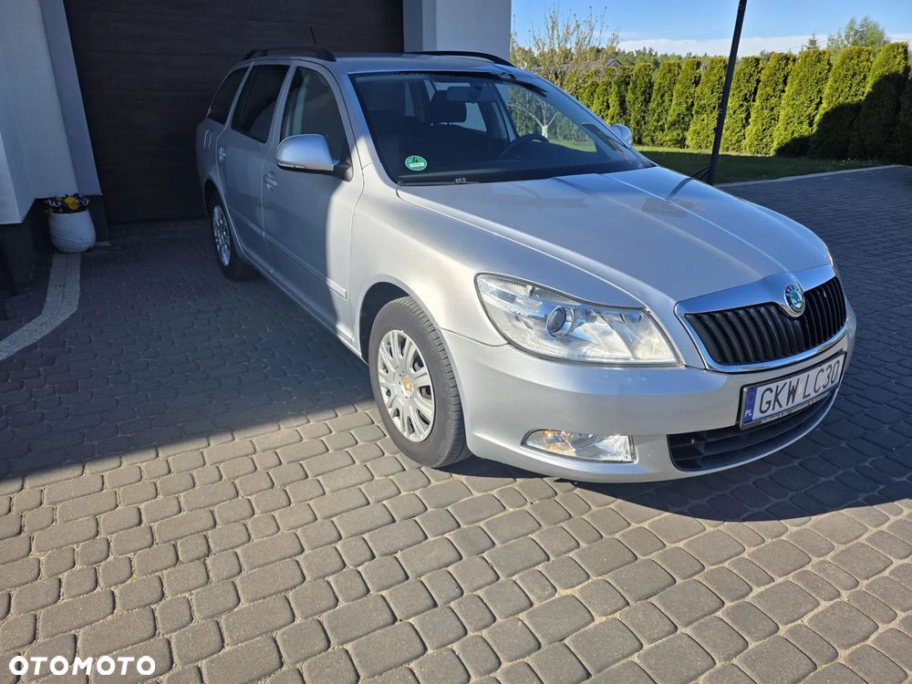Skoda Octavia 1.6 TDI DPF Ambition - 10