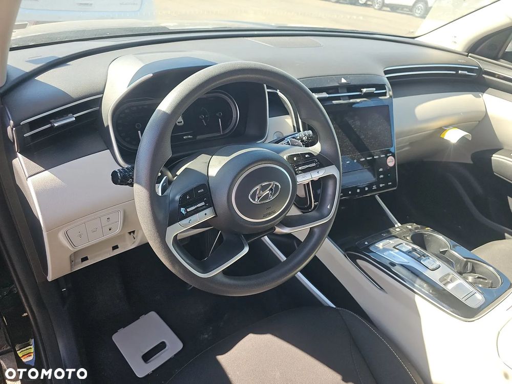 Hyundai Tucson 1.6 T-GDi 48V-Hybrid 4WD DCT Blackline - 11