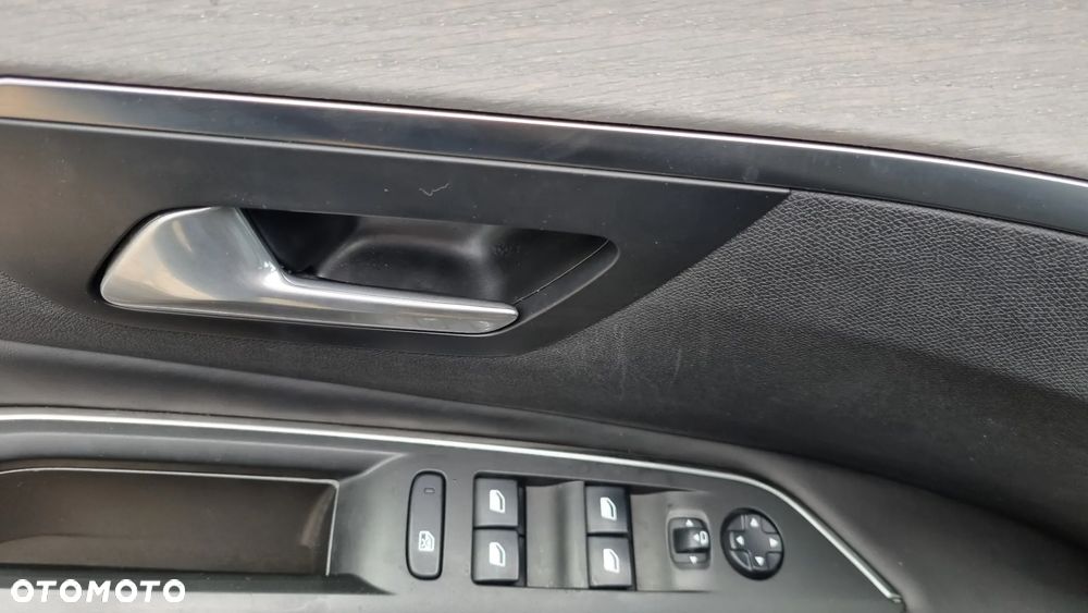 Peugeot 3008 BlueHDi 180 Stop & Start EAT8 GT - 18