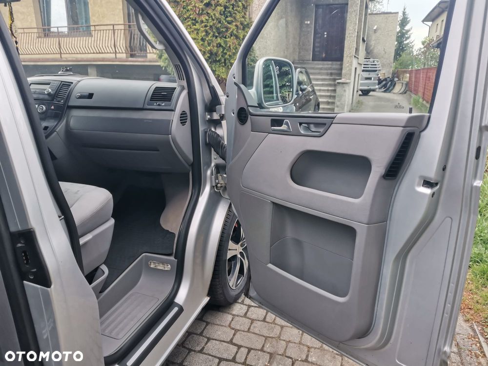 Volkswagen Multivan L1 - 12