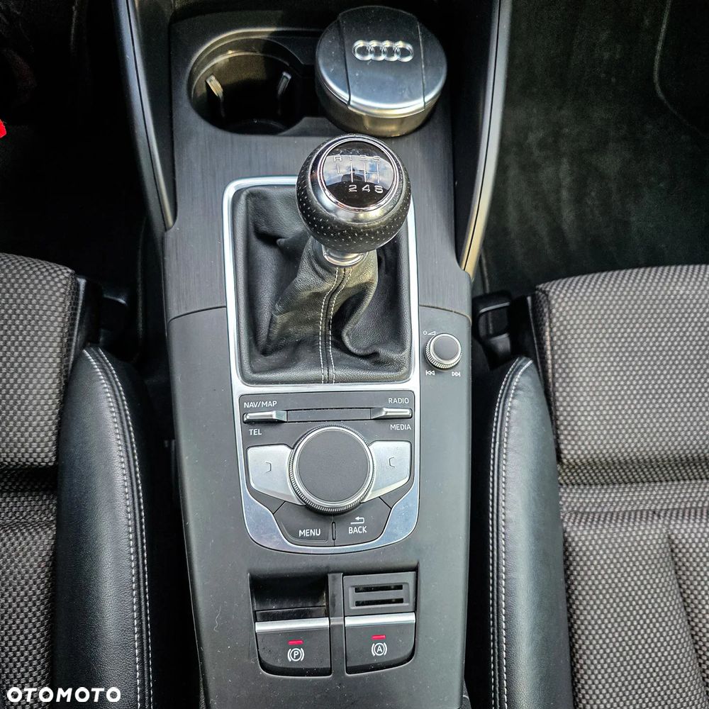 Audi A3 Limousine 1.6 TDI Sport - 16