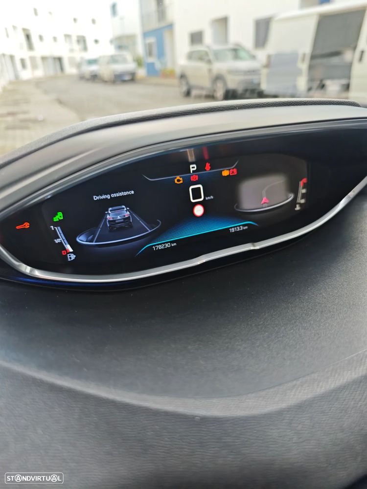 Peugeot 3008 BlueHDi 120 EAT6 Stop & Start Active - 6