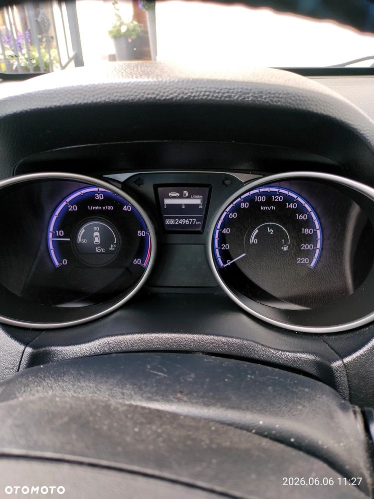 Hyundai ix35 1.7 CRDi Premium 2WD - 10
