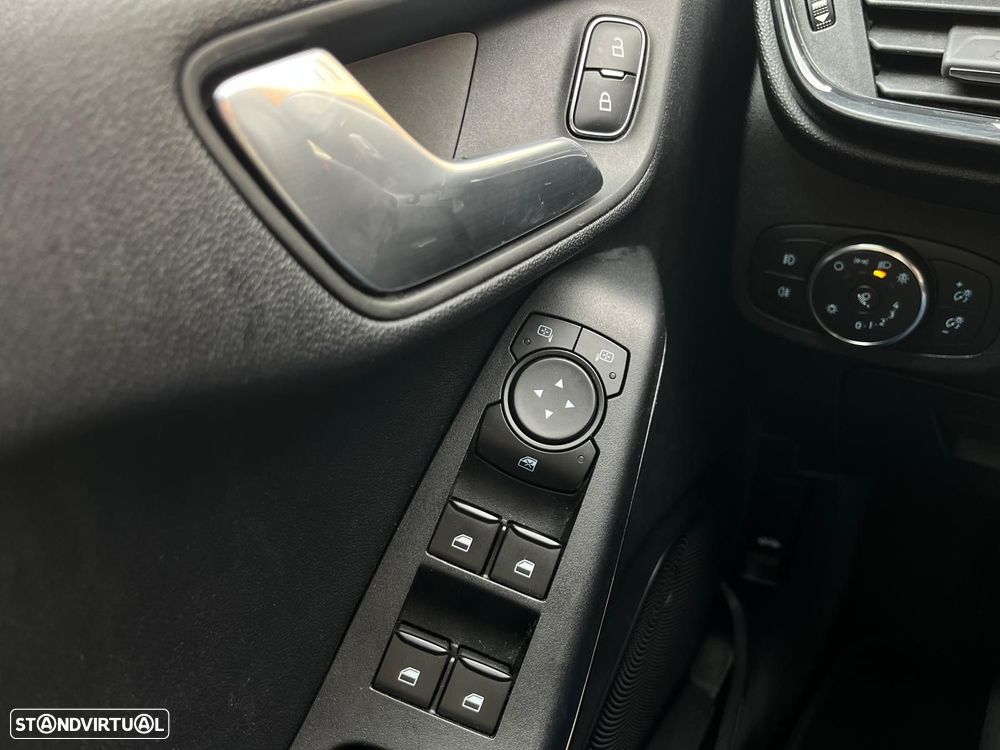 Ford Fiesta 1.0 EcoBoost ST-Line - 11