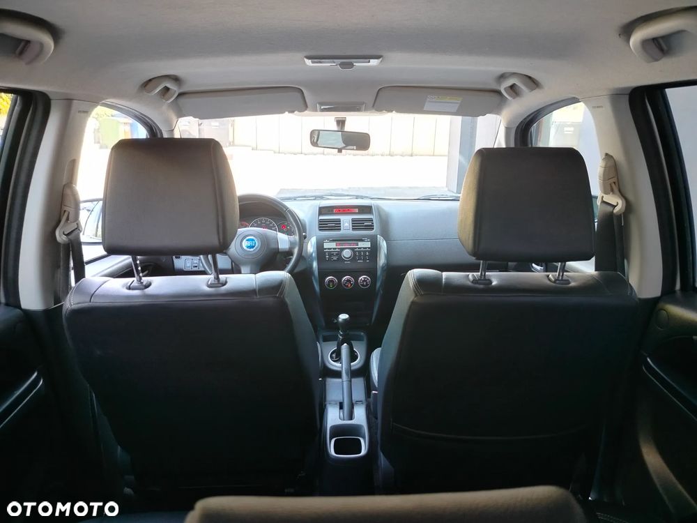 Fiat Sedici 1.6 16V 4x4 Luxury - 12