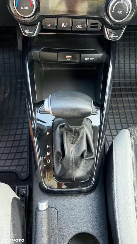Kia Stonic 1.0 T-GDI GT Line DCT - 20