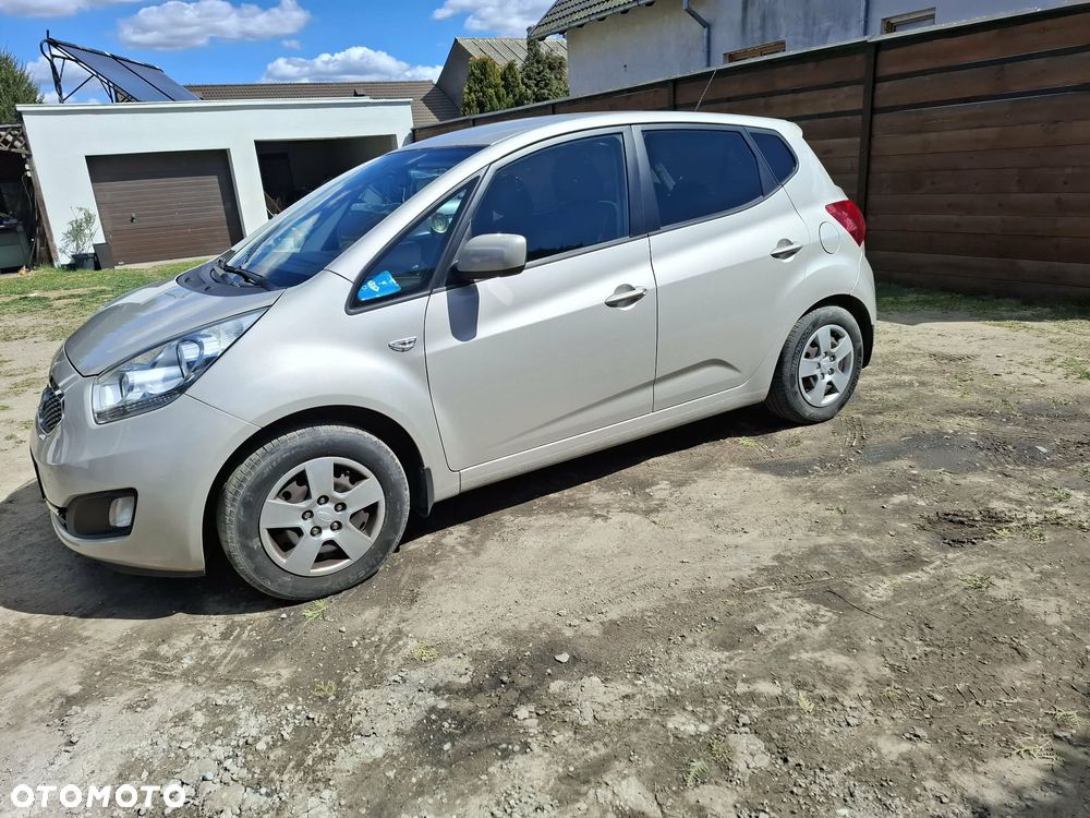 Kia Venga 1.6 L - 1