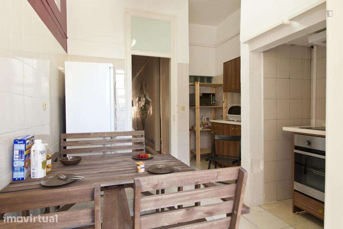 Quarto - localizado em Arroios Lisbon - Grande imagem: 3/24